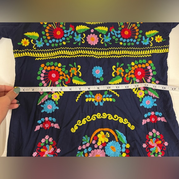 Traditional Floral Embroidered Navy Tunic Blouse Size M Johnny Was Inspired - Picture 8 of 12